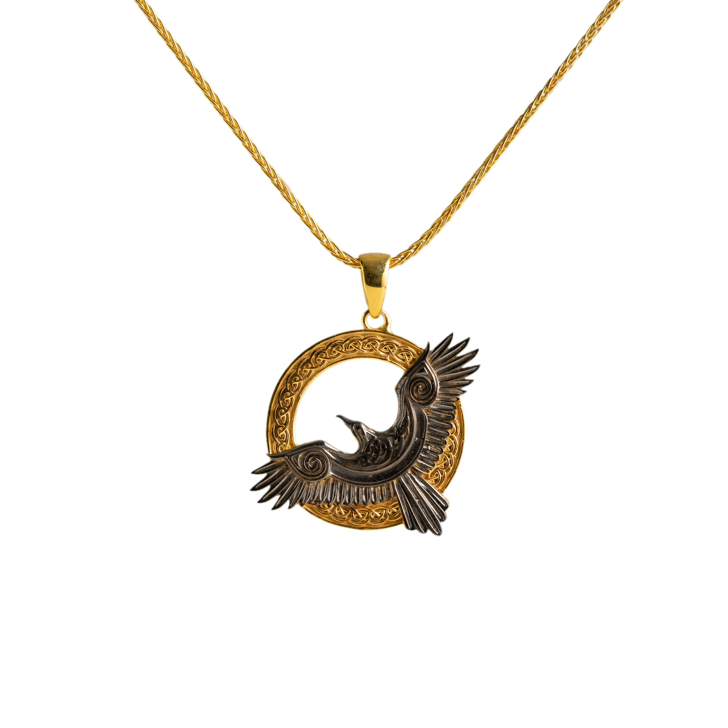 Odin’s Raven Relief Motif Necklace