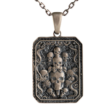 Skull Relief Motif Necklace