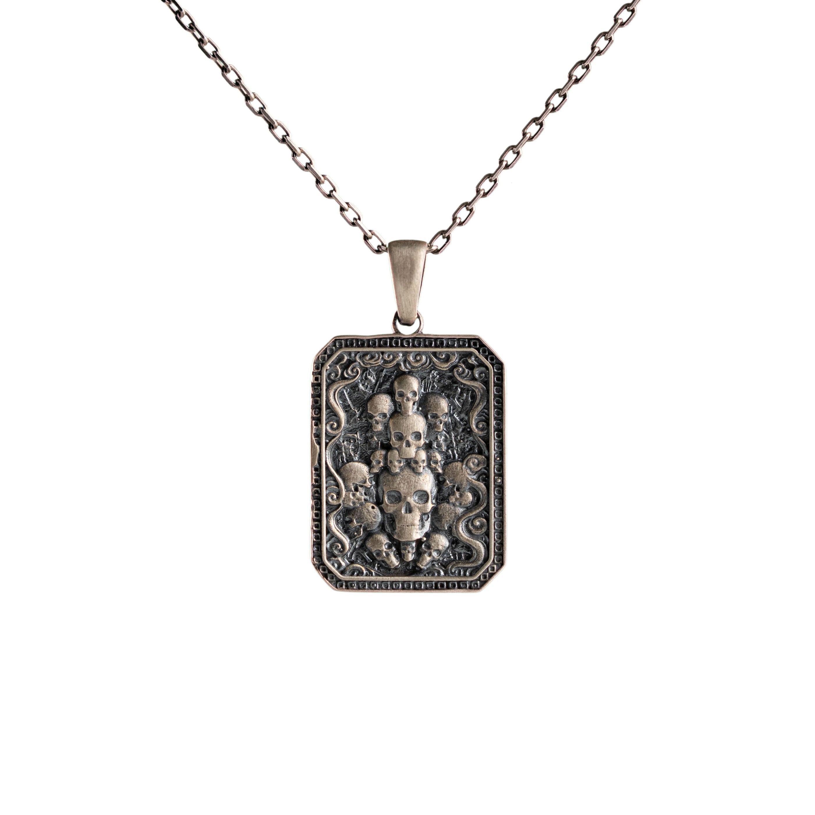 Skull Relief Motif Necklace