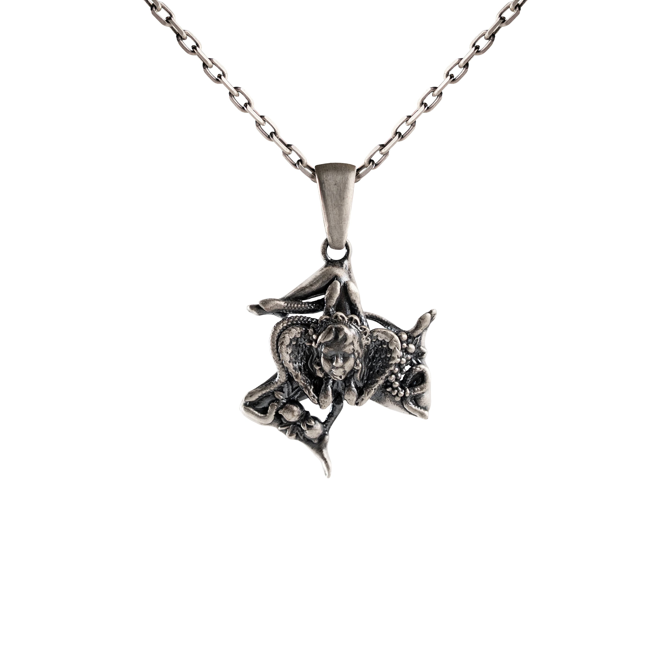 Trinacria Medusa Relief Motif Necklace