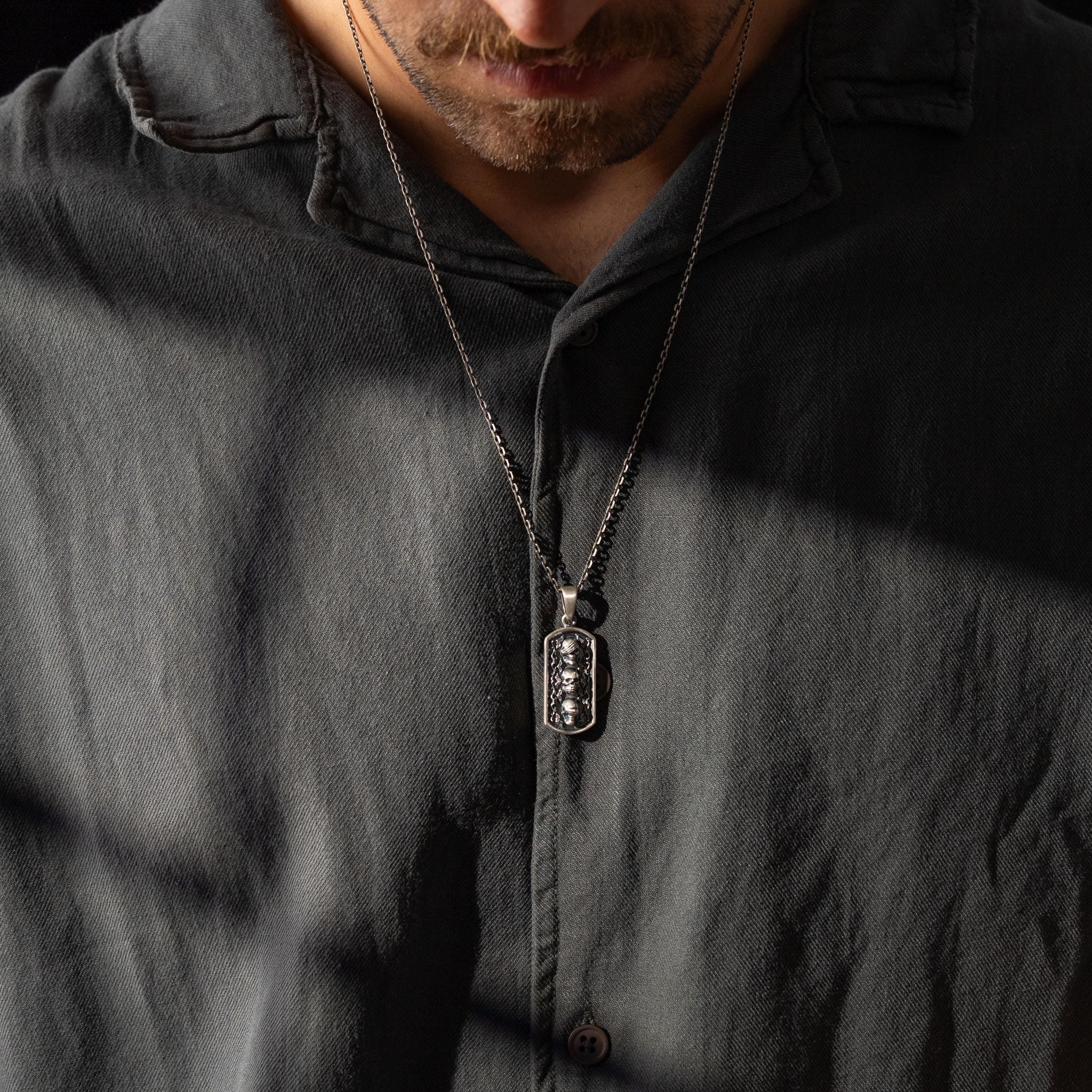 Three Wise Skulls Figurative Necklace