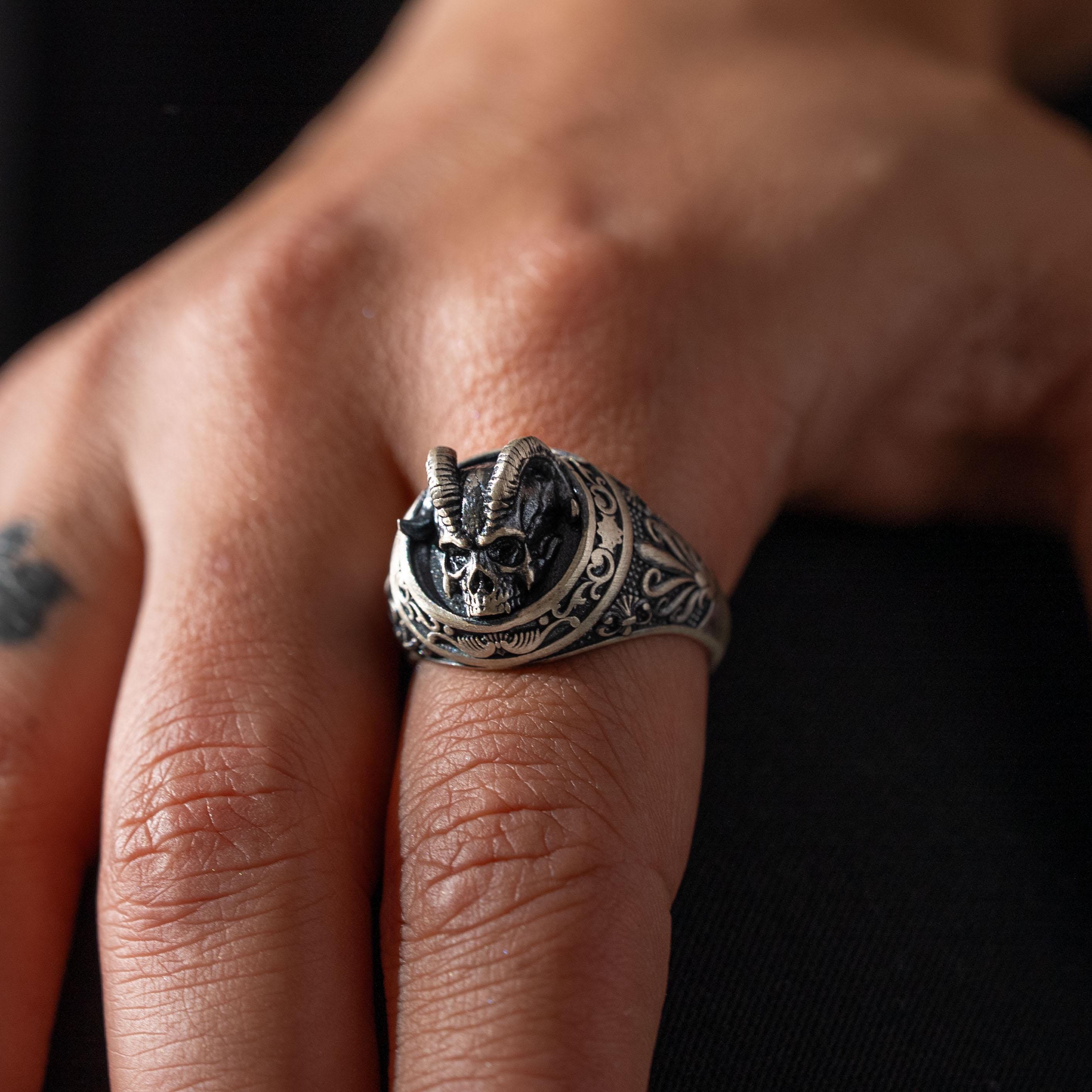 Demon Horns Relief Motif Ring