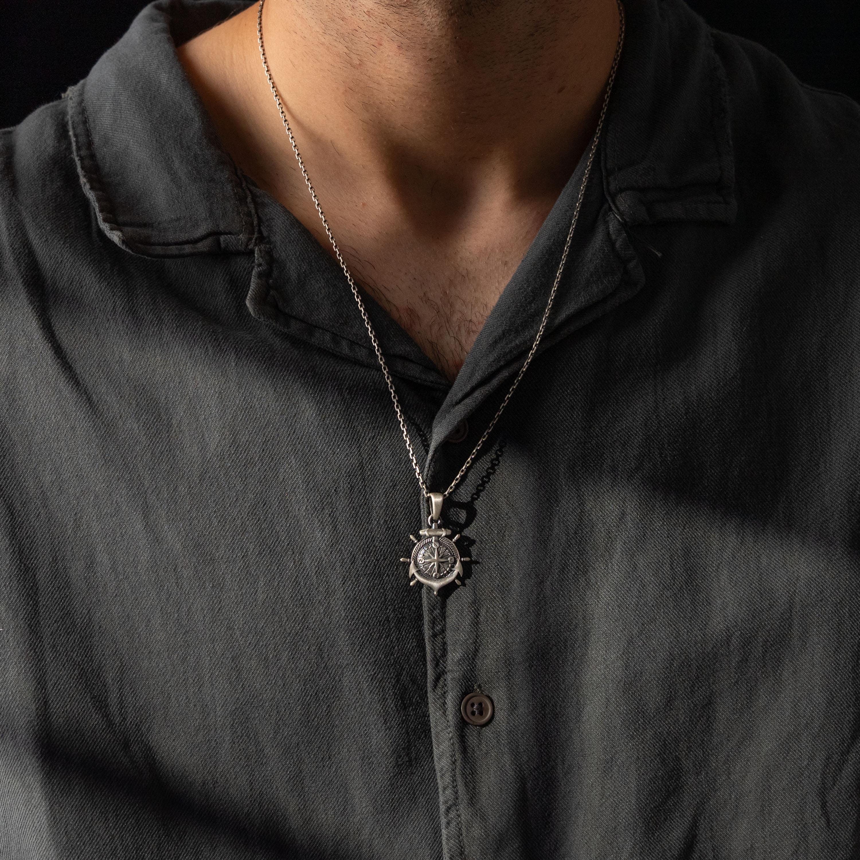 Anchor Compass Relief Motif Necklace